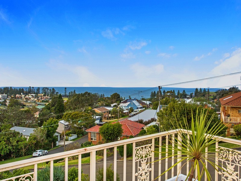 24 Belvedere Street, Kiama NSW 2533