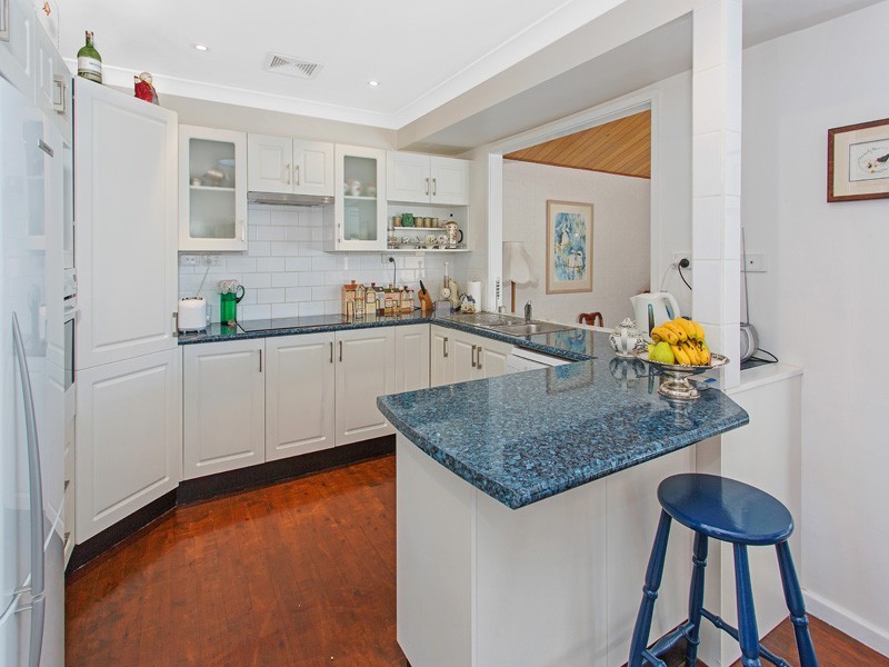 63 Barton Drive, Kiama Downs NSW 2533