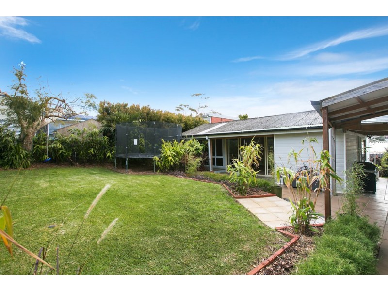16 Farmer Street, Kiama NSW 2533