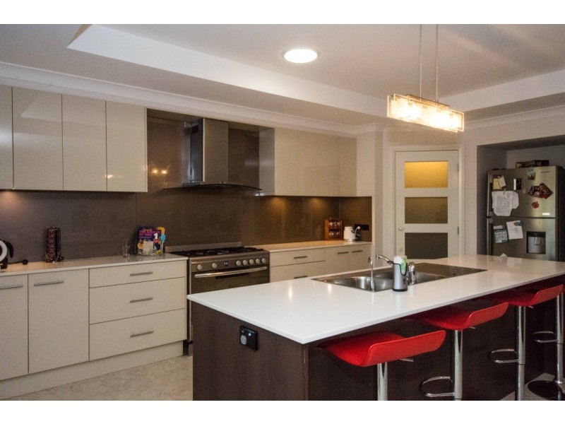 30 Blue Bell Way, Worrigee NSW 2540