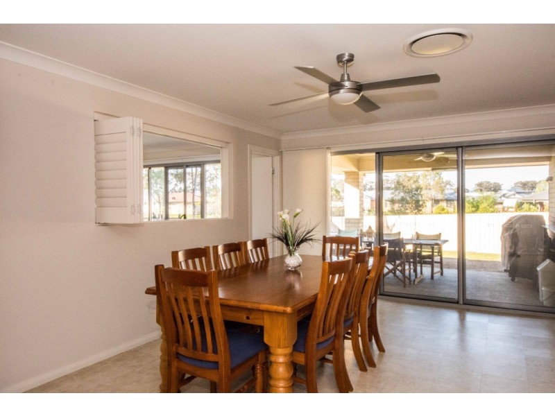 30 Blue Bell Way, Worrigee NSW 2540