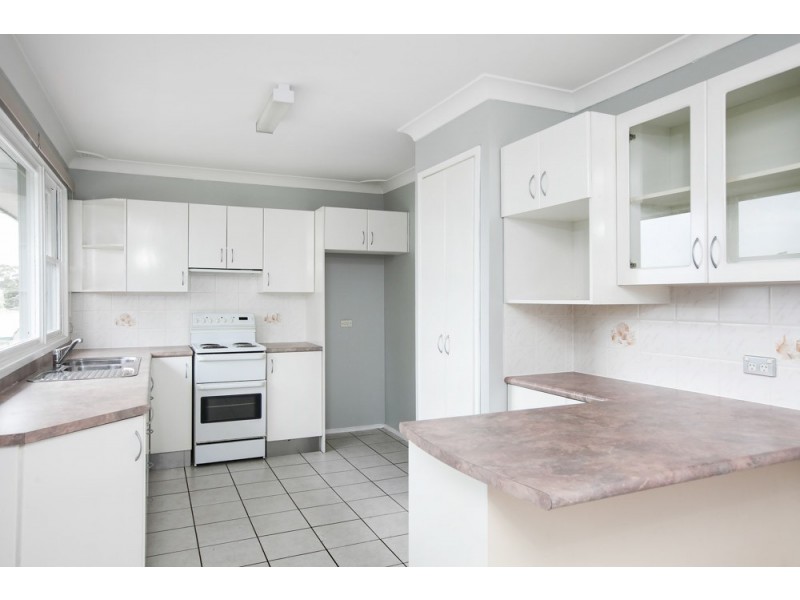 38 Charlton Street, Mount Warrigal NSW 2528