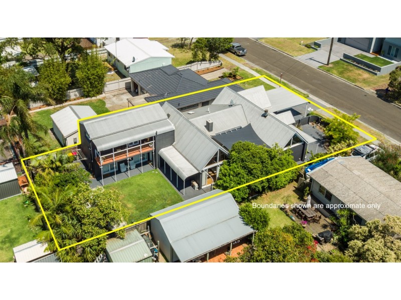 13 Charles Avenue, Minnamurra NSW 2533