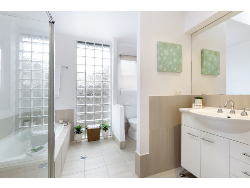 13 Charles Avenue, Minnamurra NSW 2533