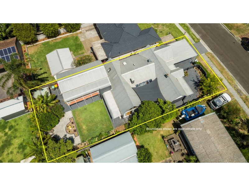 13 Charles Avenue, Minnamurra NSW 2533