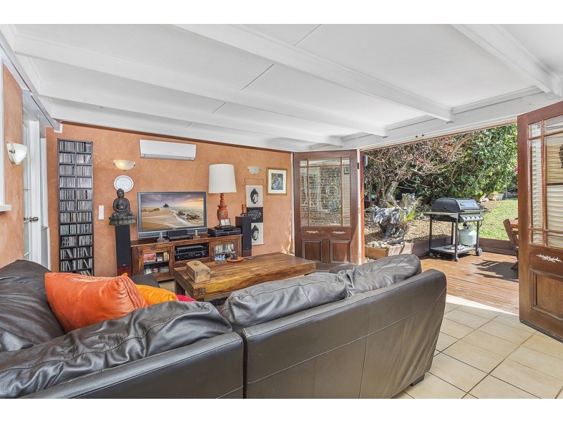 6 Hutchinson Street, Kiama Downs NSW 2533