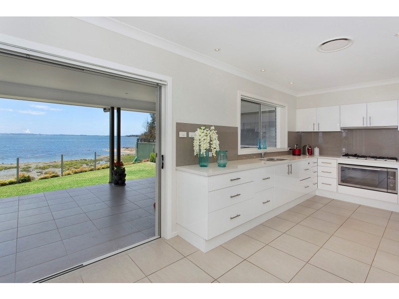 61 The Boulevarde, Oak Flats NSW 2529