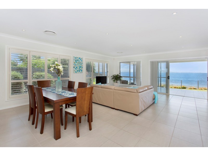 61 The Boulevarde, Oak Flats NSW 2529
