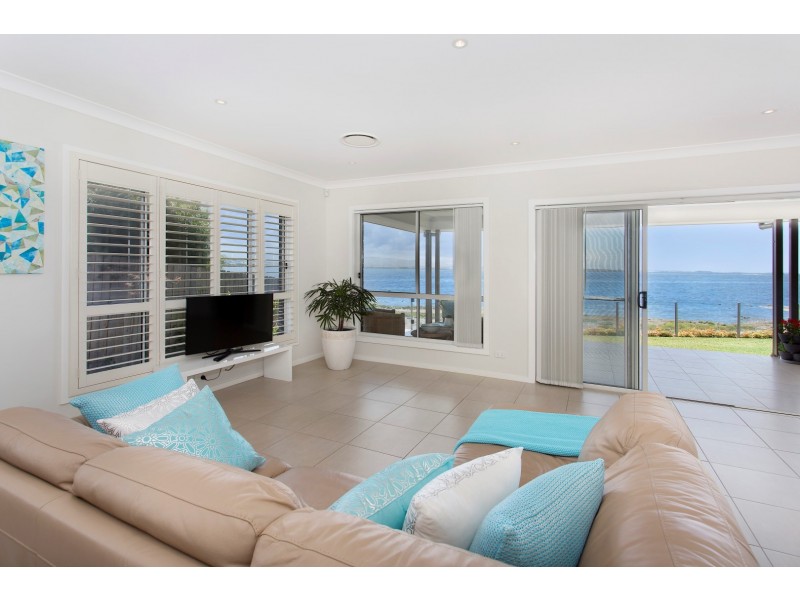 61 The Boulevarde, Oak Flats NSW 2529