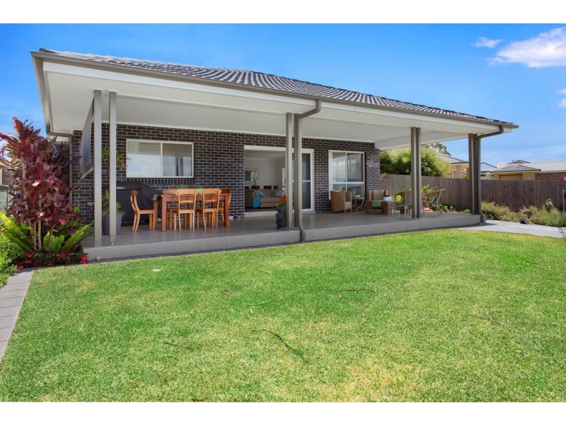 61 The Boulevarde, Oak Flats NSW 2529