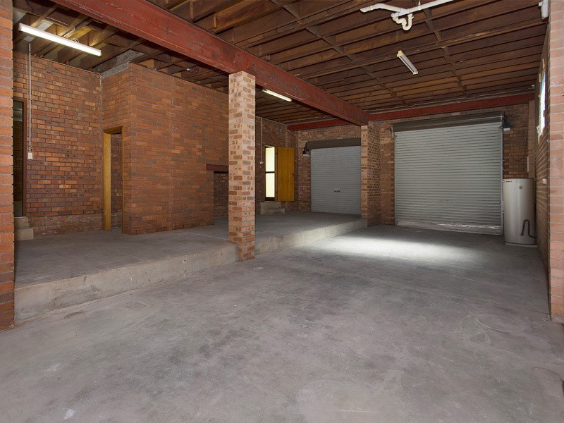 130 Captain Cook Drive, Barrack Heights NSW 2528