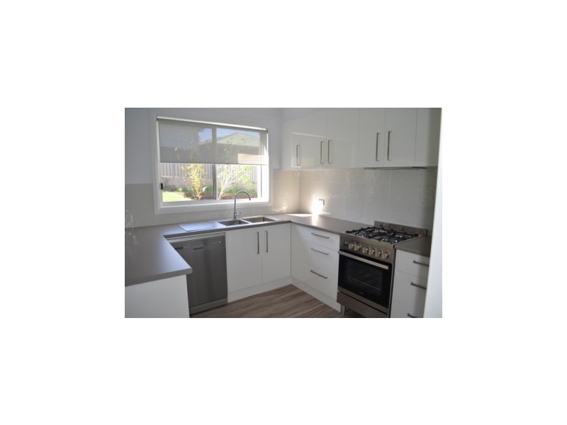 55a Rosemont Circuit, Flinders NSW 2529