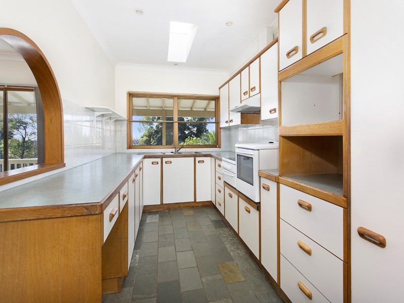 46 South Kiama Drive, Kiama Heights NSW 2533