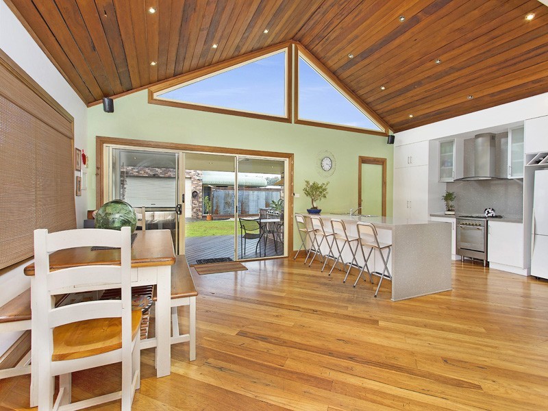 15 RAILWAY AVENUE, Minnamurra NSW 2533