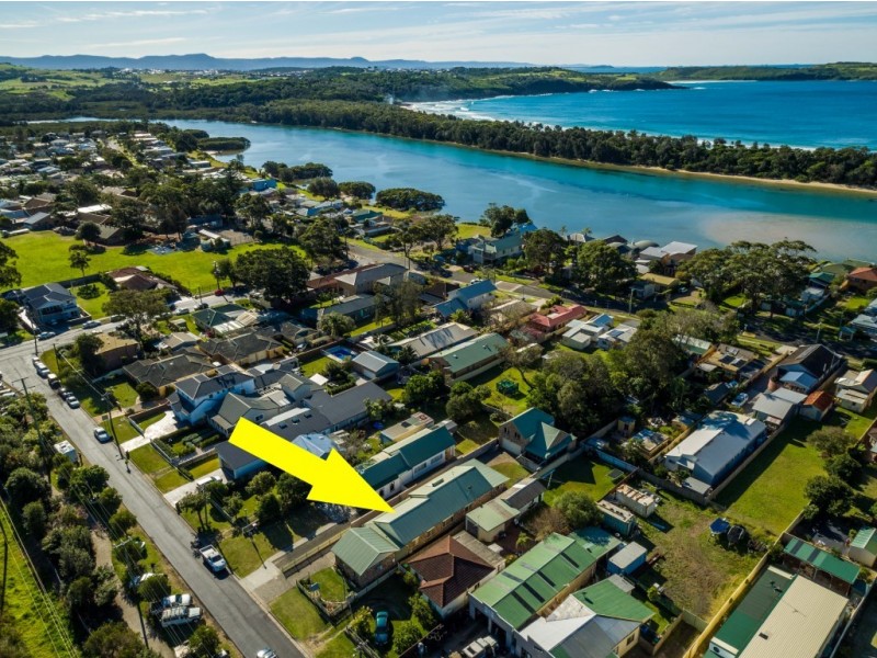 15 RAILWAY AVENUE, Minnamurra NSW 2533