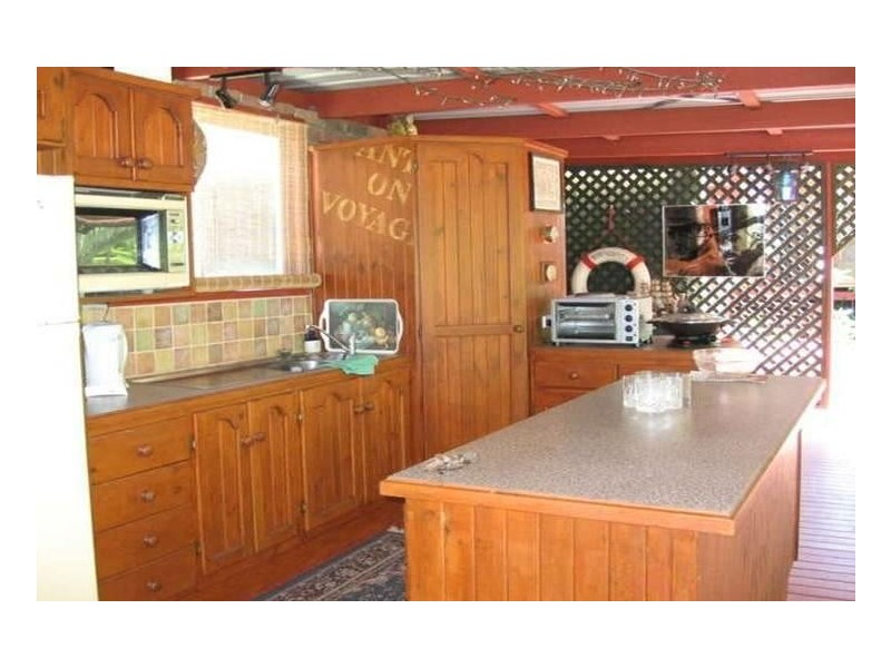 1715 Mt Gravatt-Capalaba Rd, Chandler QLD 4155