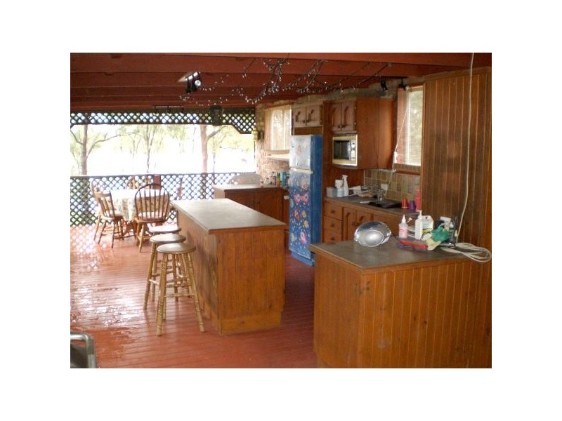 1715 Mt Gravatt-Capalaba Rd, Chandler QLD 4155