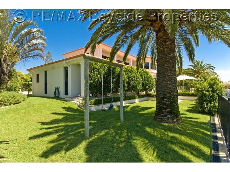 44 Masthead Dr, Raby Bay QLD 4163