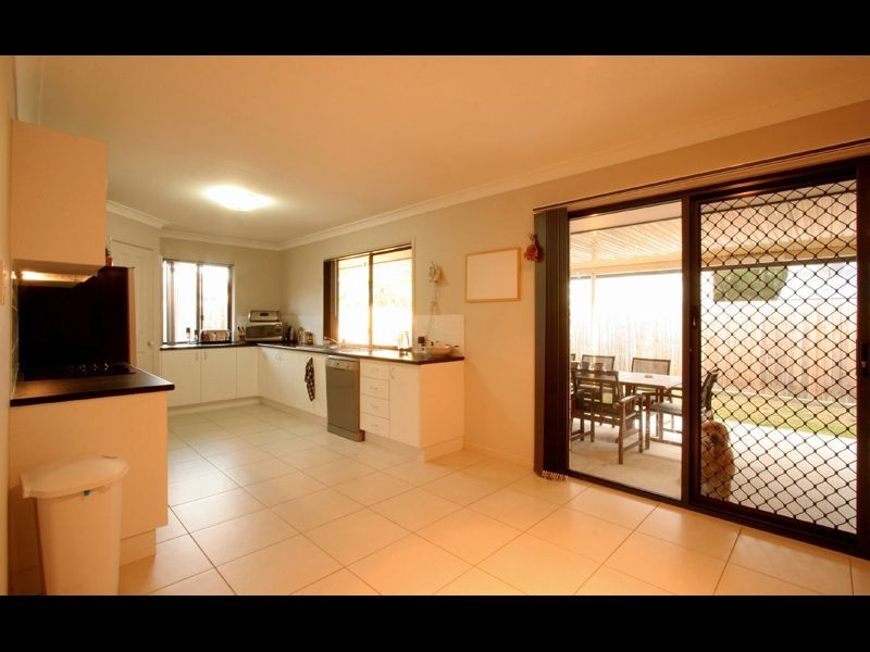 8 Turquoise street, Redland Bay QLD 4165