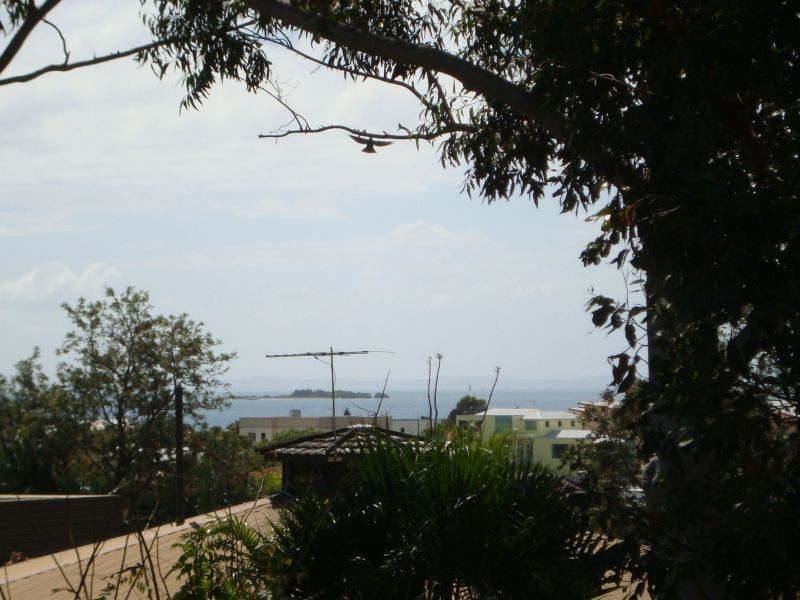 33 Claremont Street, Birkdale QLD 4159