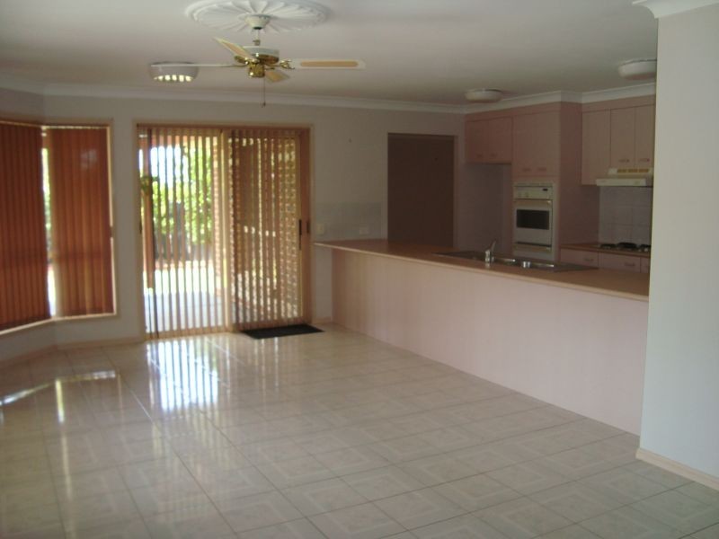 12 Emerald St, Alexandra Hills QLD 4161