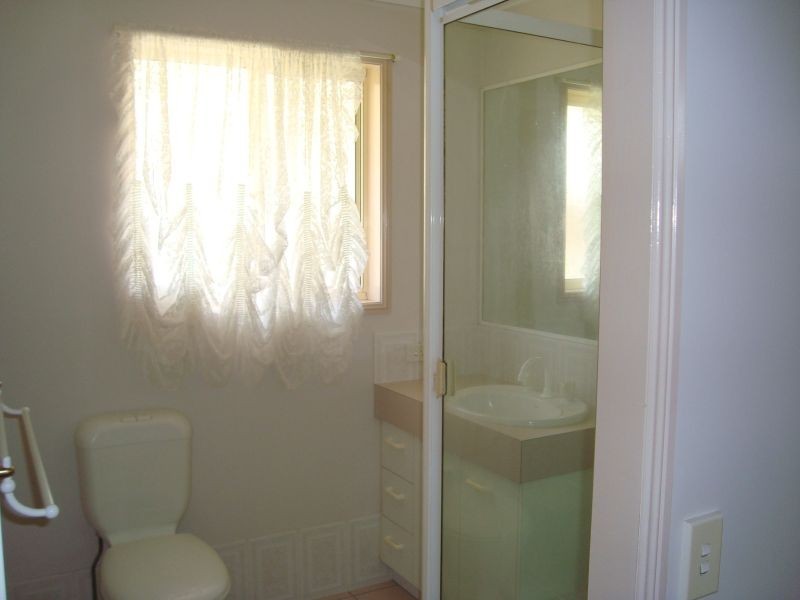 12 Emerald St, Alexandra Hills QLD 4161