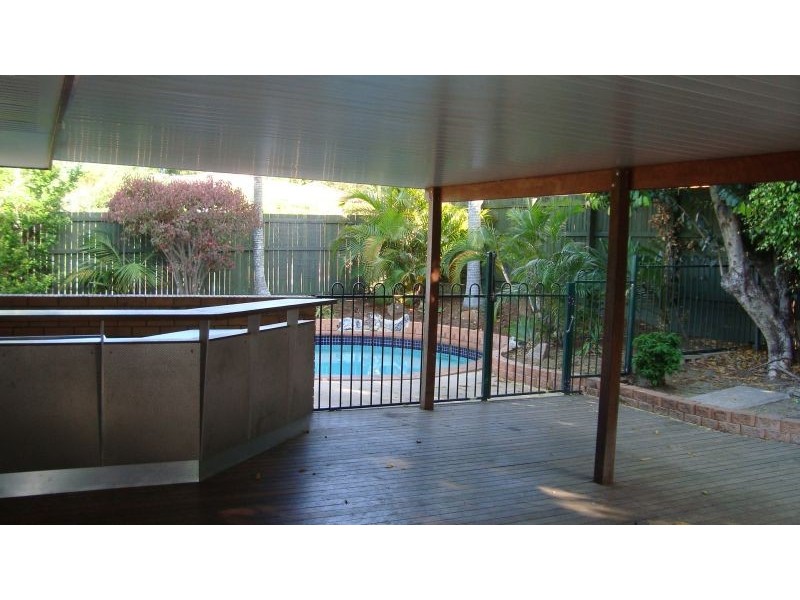 4 Burwood Road, Alexandra Hills QLD 4161