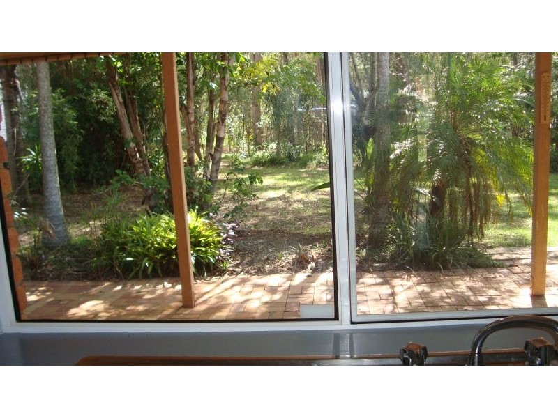 4 Peacock Court, Birkdale QLD 4159