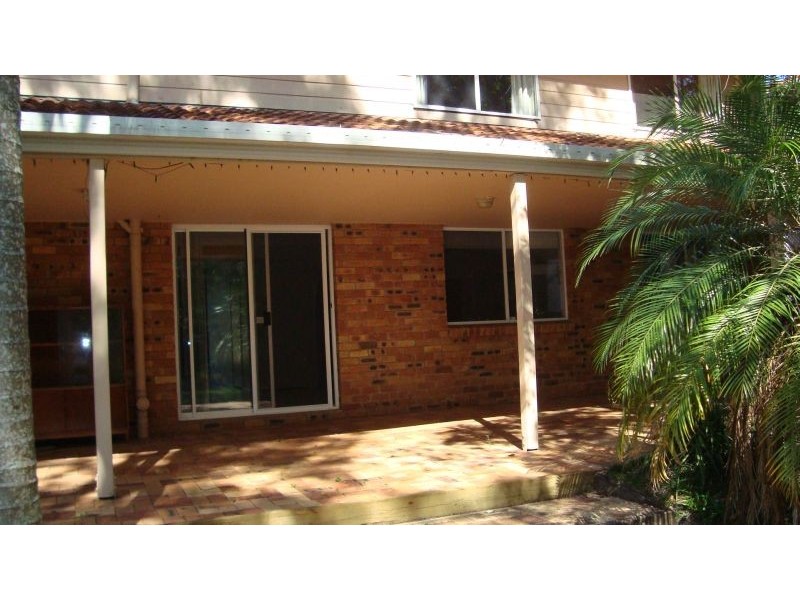 4 Peacock Court, Birkdale QLD 4159