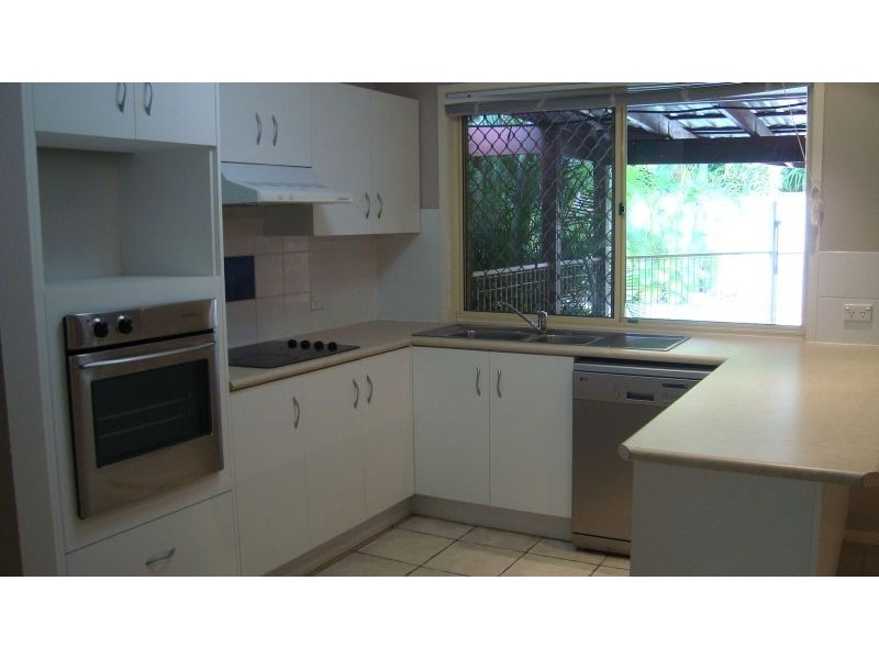 98 Crotona Road East, Alexandra Hills QLD 4161