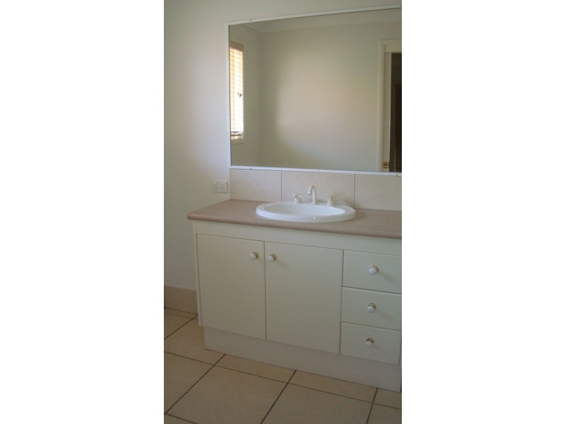 9 Applecross Close, Victoria Point QLD 4165