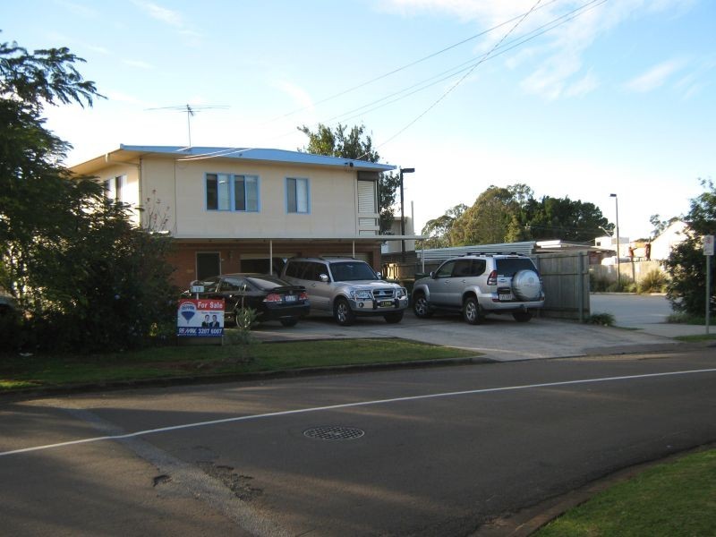12 John Street, Cleveland QLD 4163