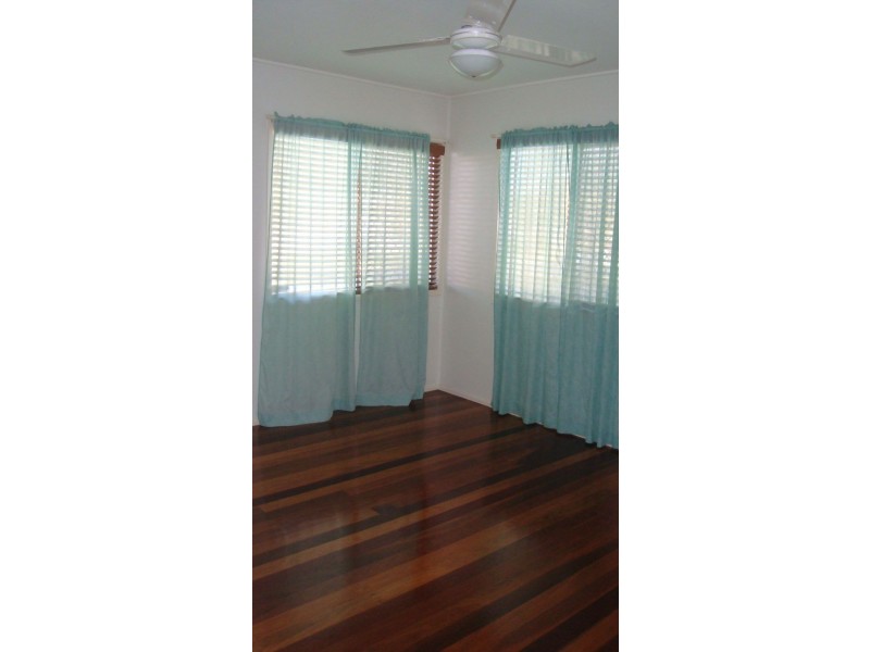 14 Elizabeth Drive, Alexandra Hills QLD 4161