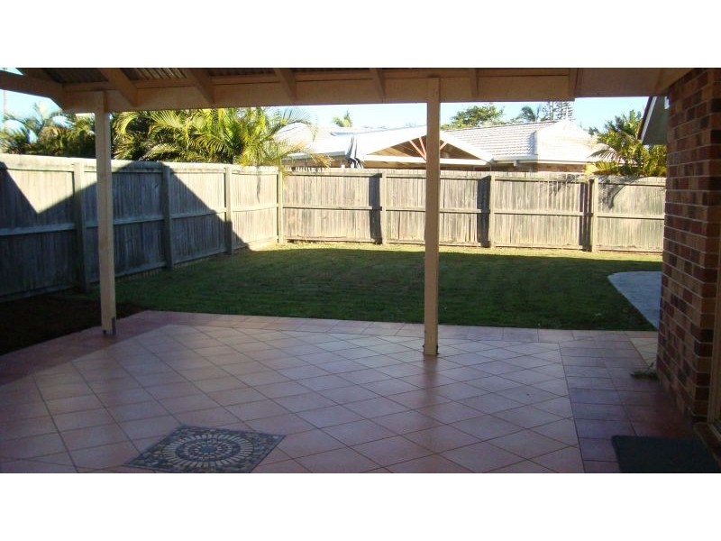 11 Lyn Court, Victoria Point QLD 4165