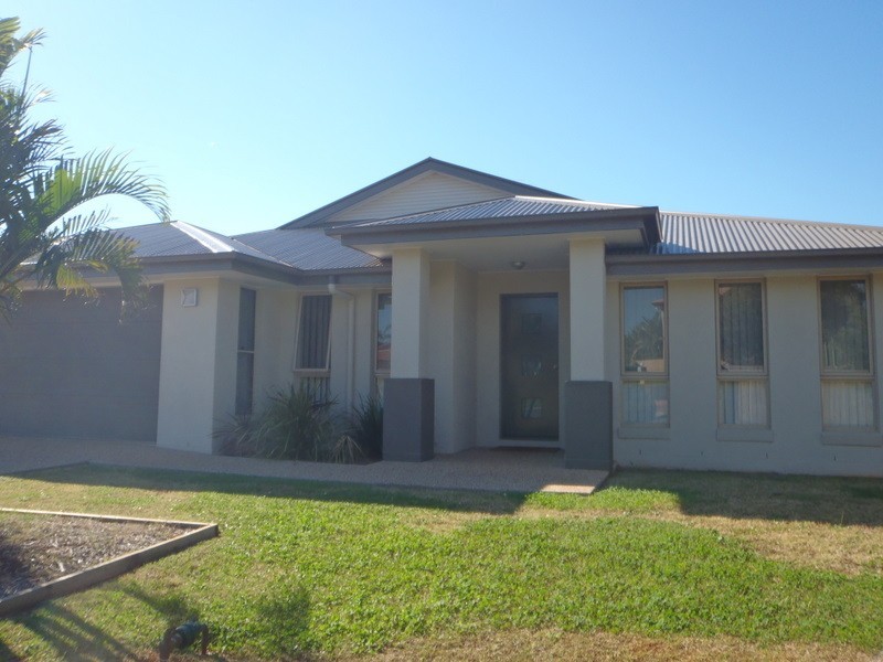 7 Omac, Redland Bay QLD 4165