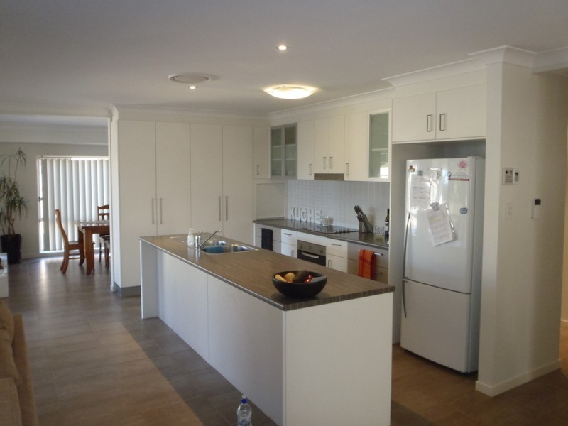 7 Omac, Redland Bay QLD 4165