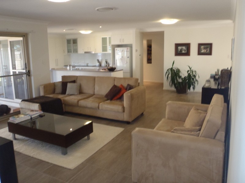 7 Omac, Redland Bay QLD 4165