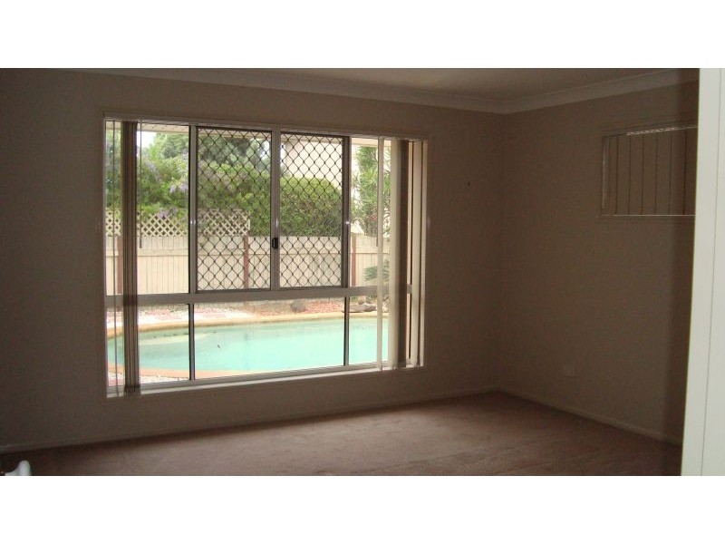 11 Viewfield Street, Redland Bay QLD 4165