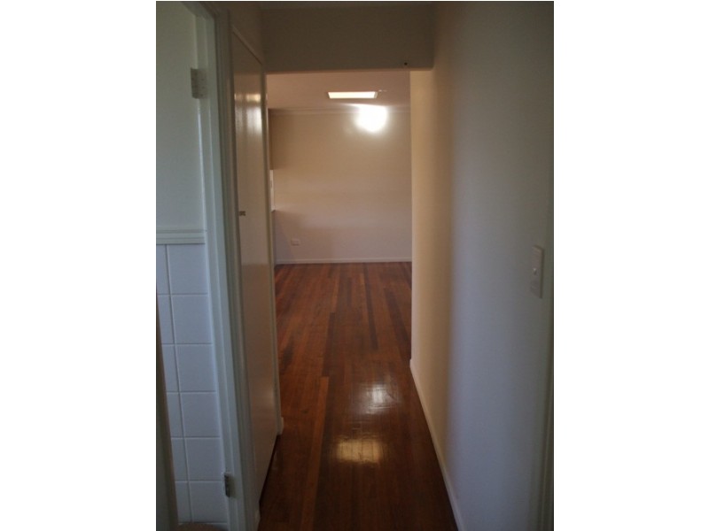 490 Old Cleveland Road, Birkdale QLD 4159