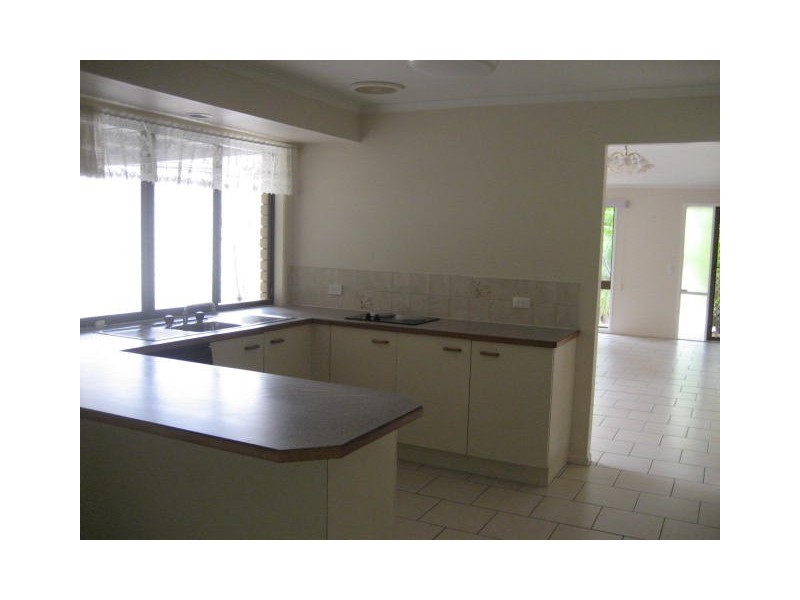 4 Keynsham Court, Alexandra Hills QLD 4161