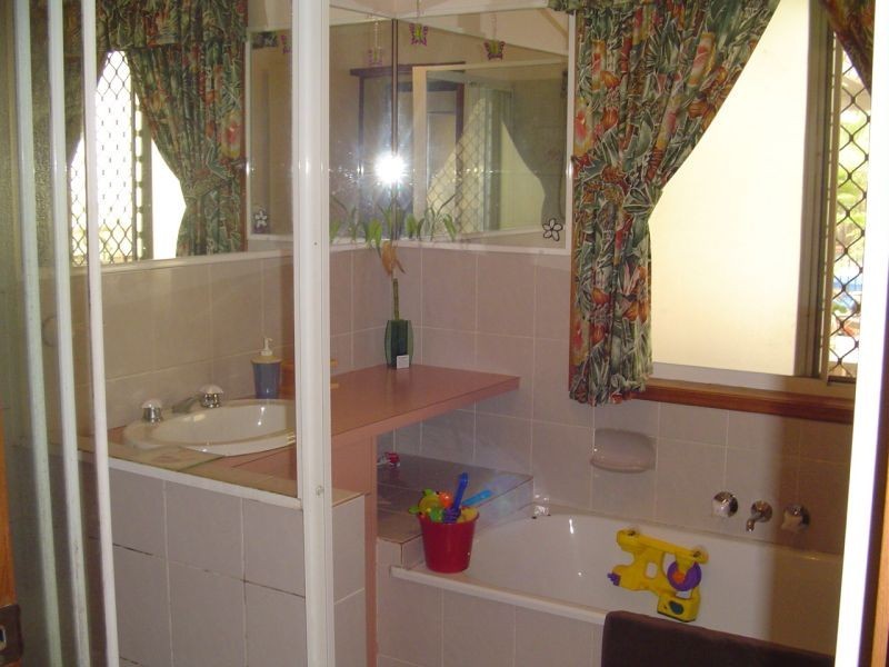 102 Macquarie Street, Capalaba QLD 4157