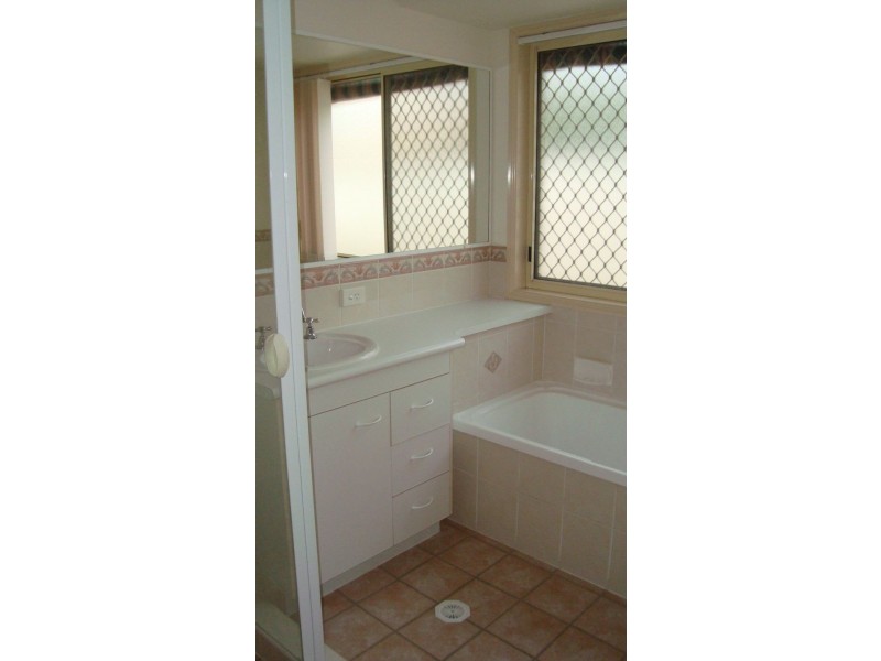 27 Ronald Court, Wellington Point QLD 4160