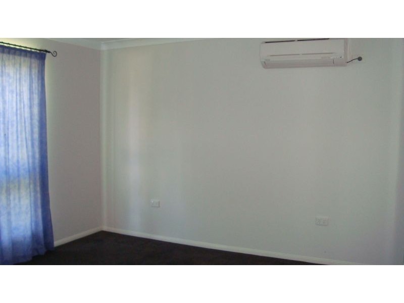 10 Morden Street, Birkdale QLD 4159