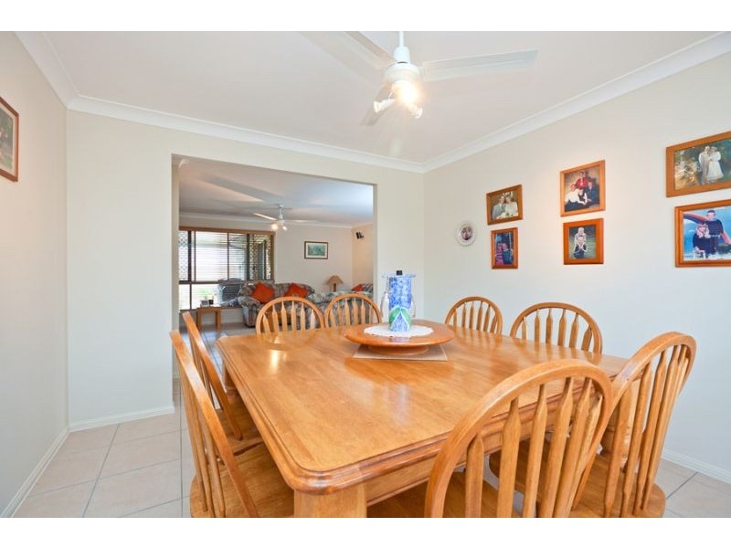 33  Ebony Crescent, Redland Bay QLD 4165