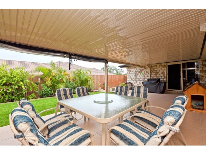 33  Ebony Crescent, Redland Bay QLD 4165