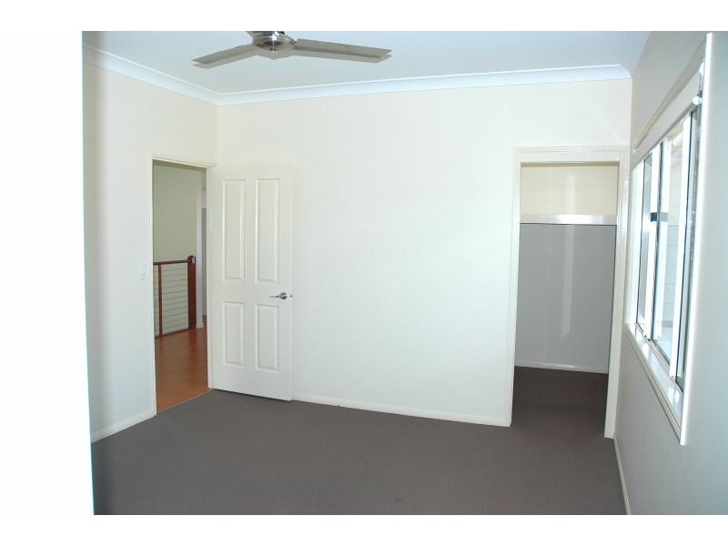 1/14 Irwin Place, Redland Bay QLD 4165