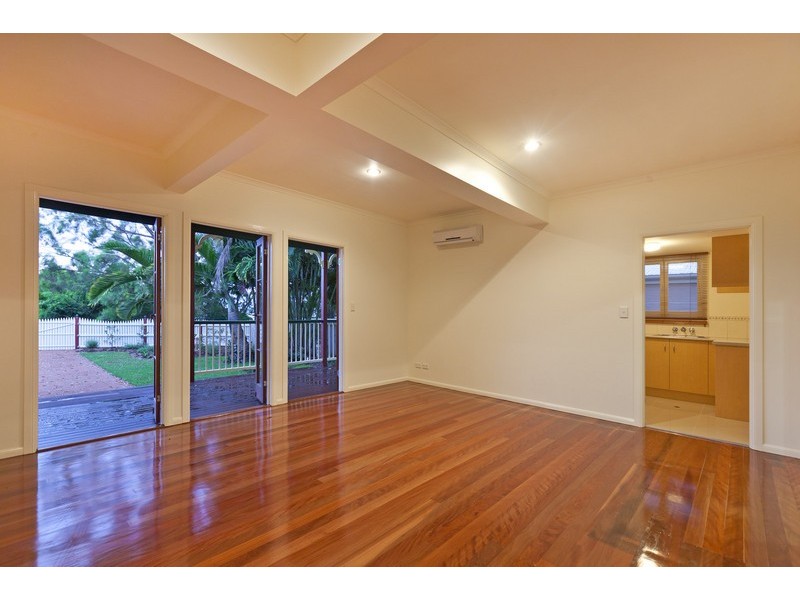 89 Main Road, Wellington Point QLD 4160