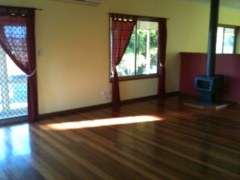 17 Manor Drive, Wellington Point QLD 4160