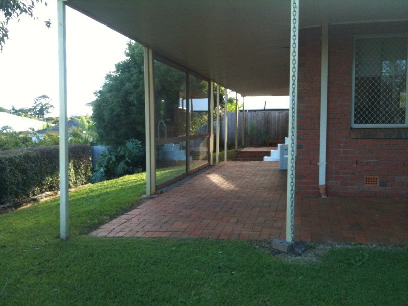 17 Manor Drive, Wellington Point QLD 4160