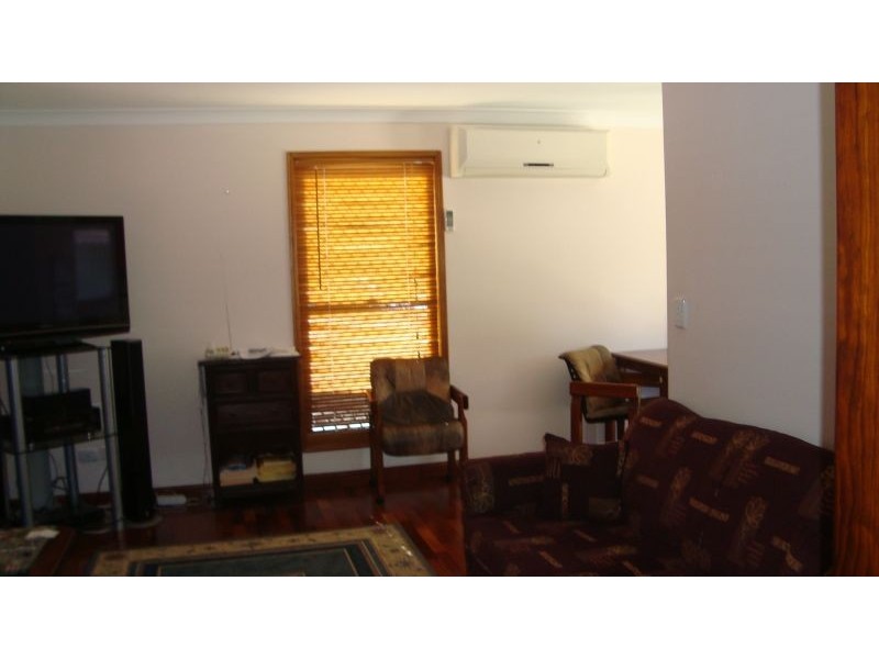 2 Fenchurch, Birkdale QLD 4159